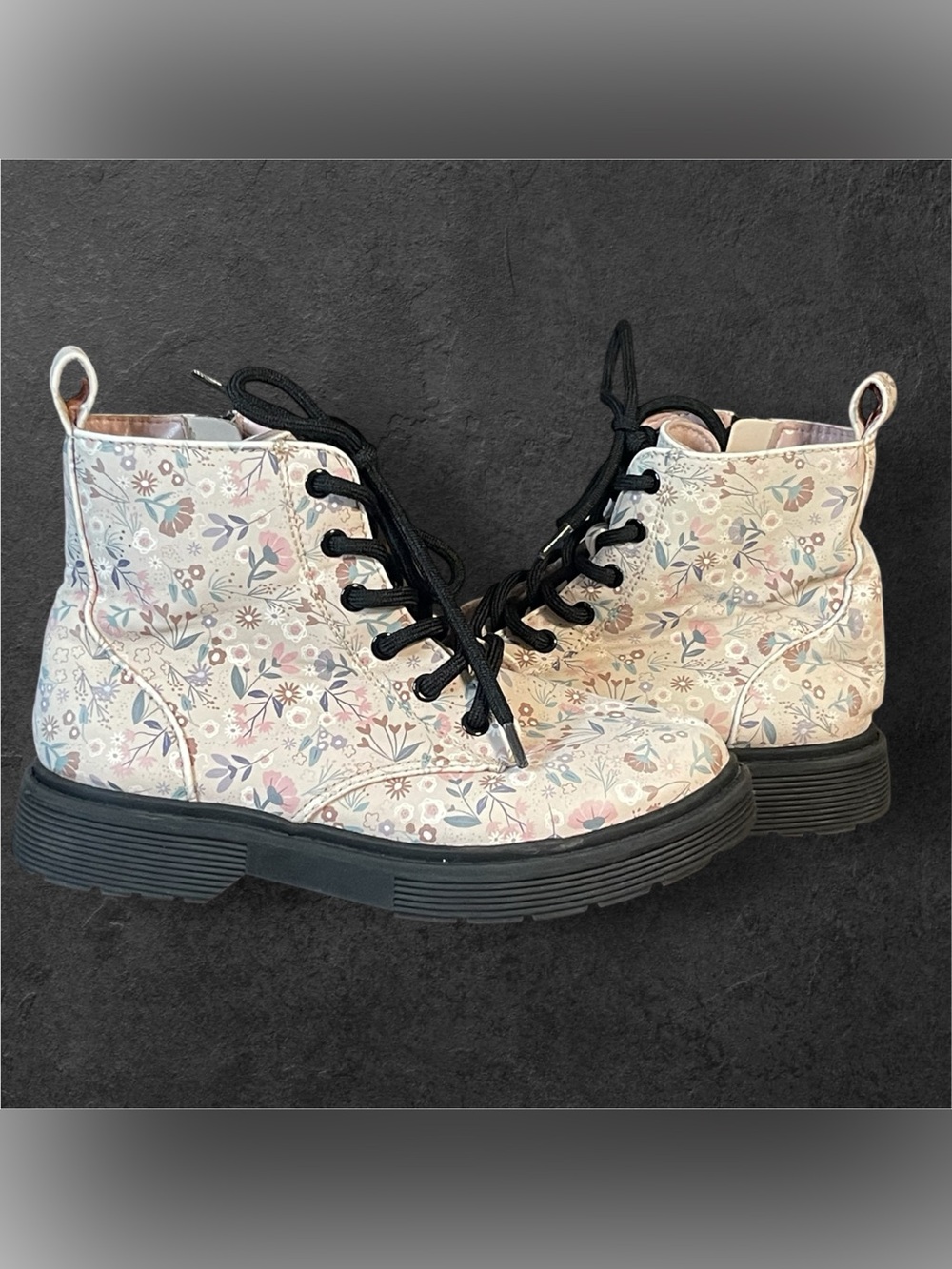 Girls pink flower high top zip up boots